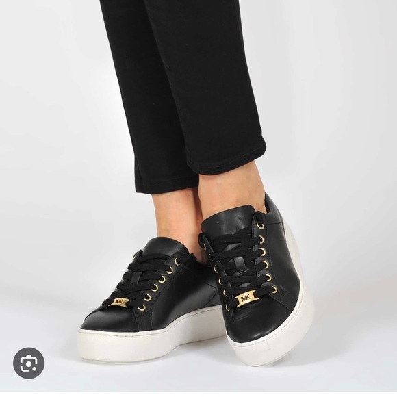MICHAEL Michael Kors Shoes - MICHAEL Michael Kors Poppy Black Leather Sneaker with Silver Accents Size 10M